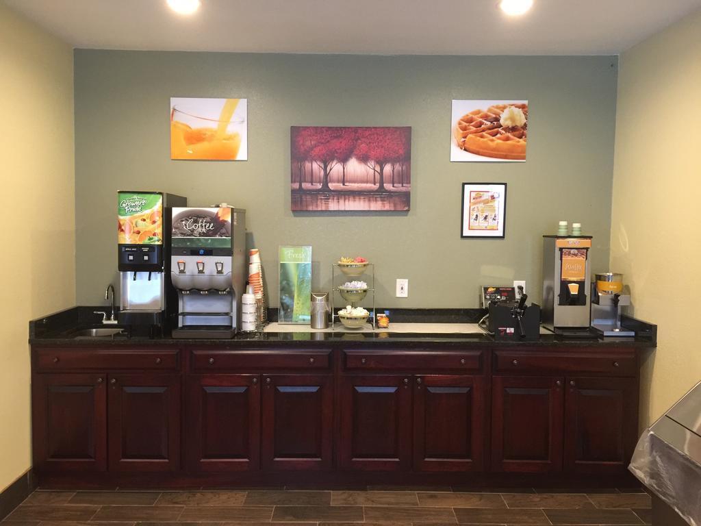 Quality Inn & Suites Wisconsin Dells Downtown - Waterparks Area Ngoại thất bức ảnh