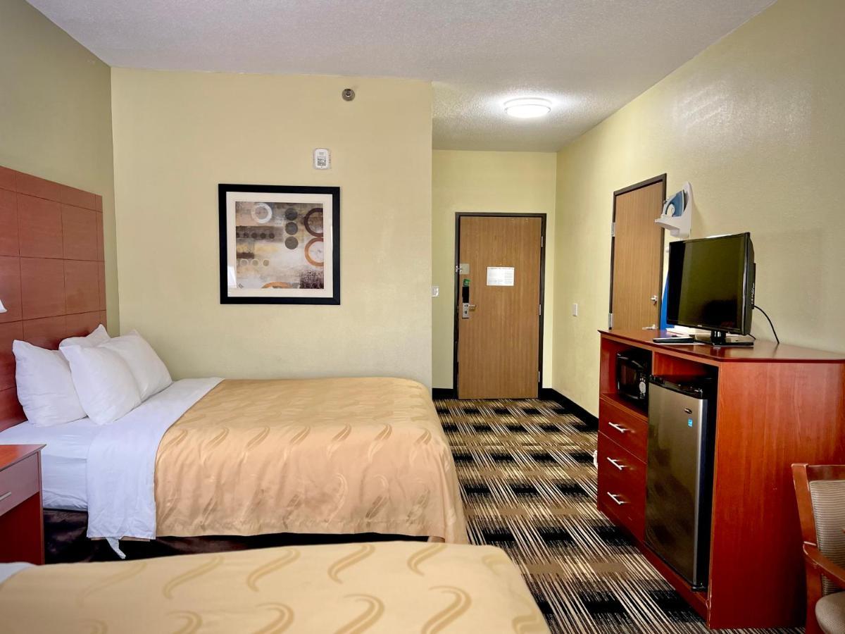 Quality Inn & Suites Wisconsin Dells Downtown - Waterparks Area Ngoại thất bức ảnh