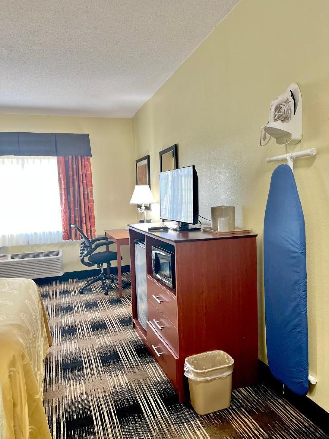 Quality Inn & Suites Wisconsin Dells Downtown - Waterparks Area Ngoại thất bức ảnh