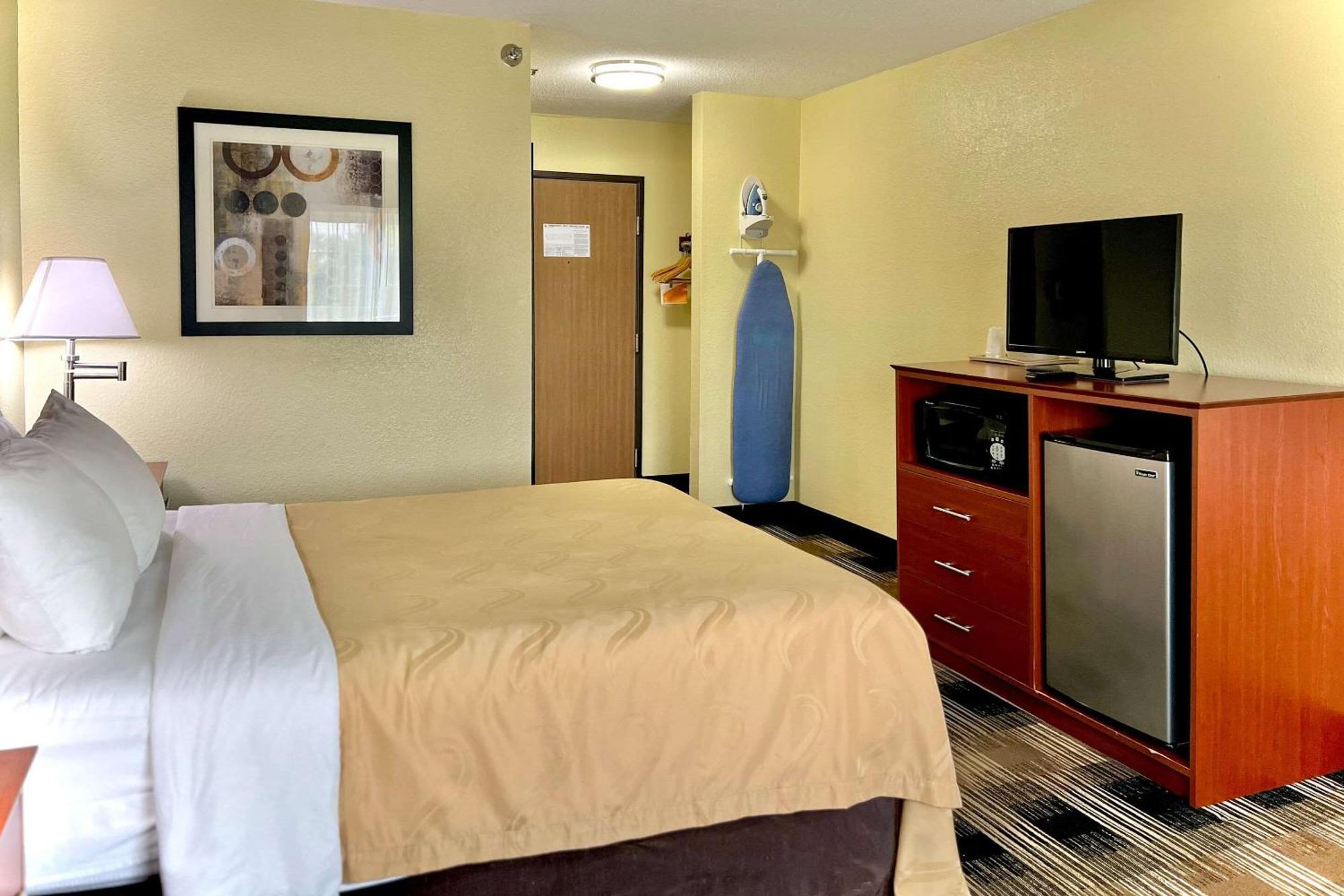 Quality Inn & Suites Wisconsin Dells Downtown - Waterparks Area Ngoại thất bức ảnh