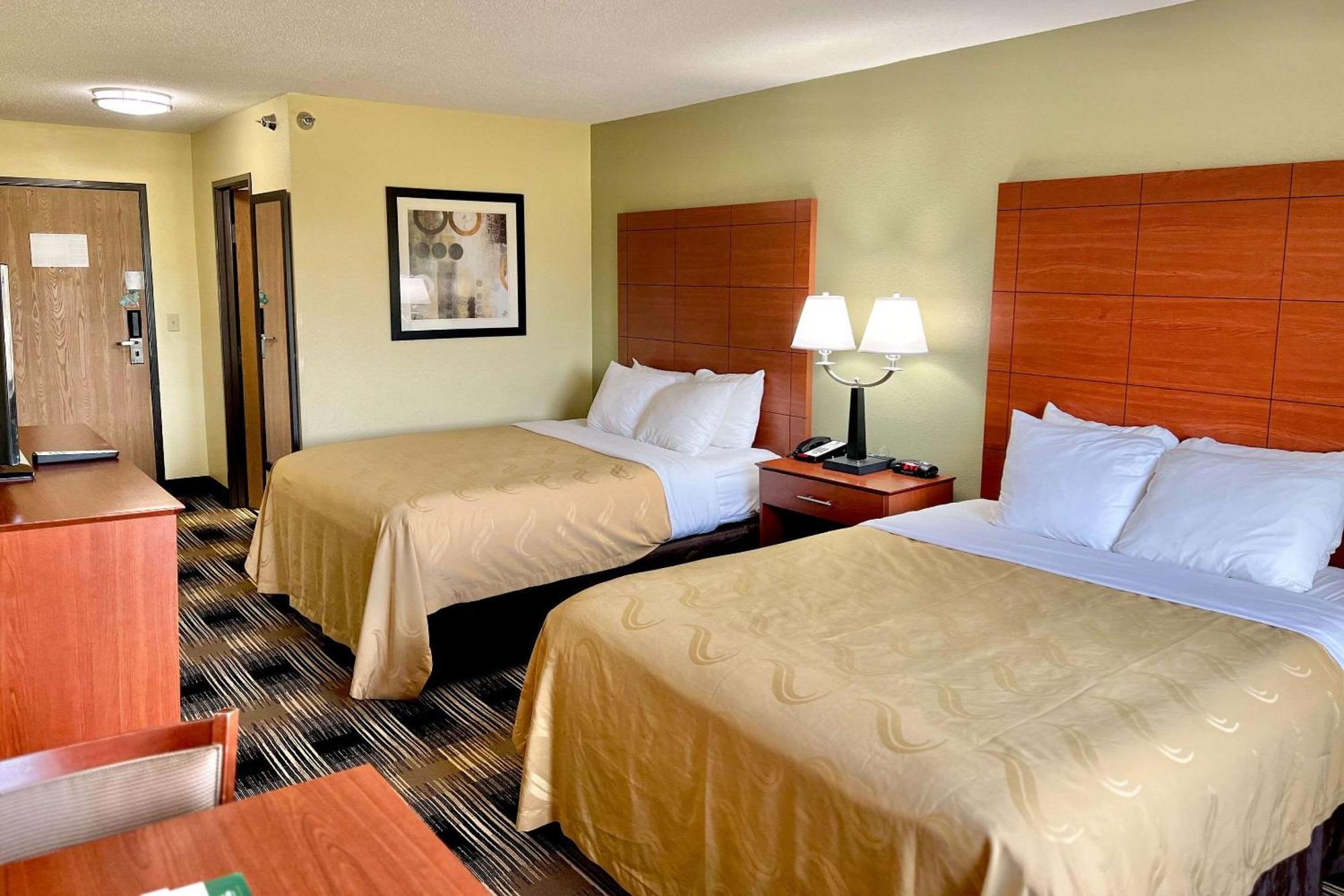 Quality Inn & Suites Wisconsin Dells Downtown - Waterparks Area Ngoại thất bức ảnh