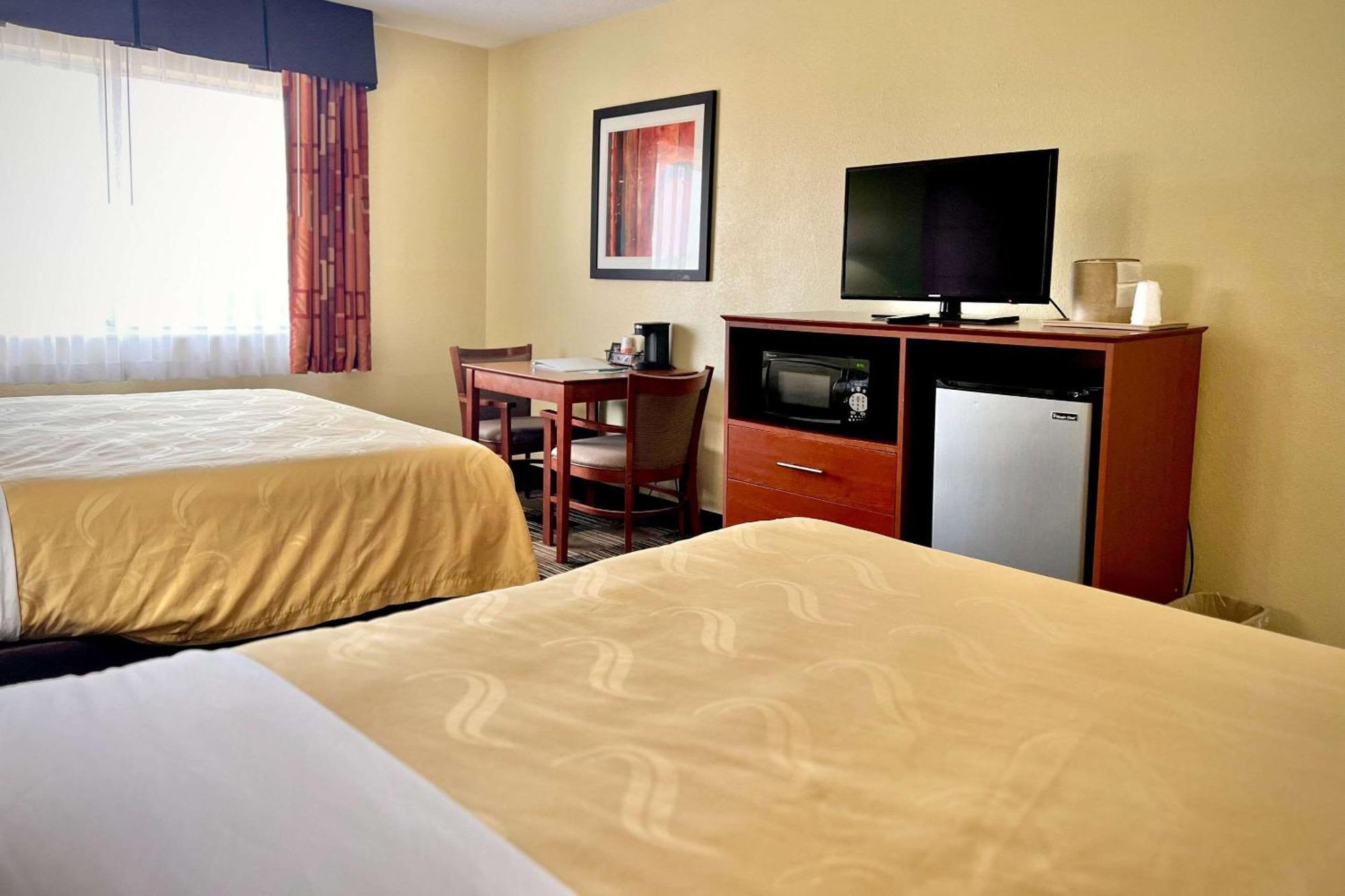 Quality Inn & Suites Wisconsin Dells Downtown - Waterparks Area Ngoại thất bức ảnh
